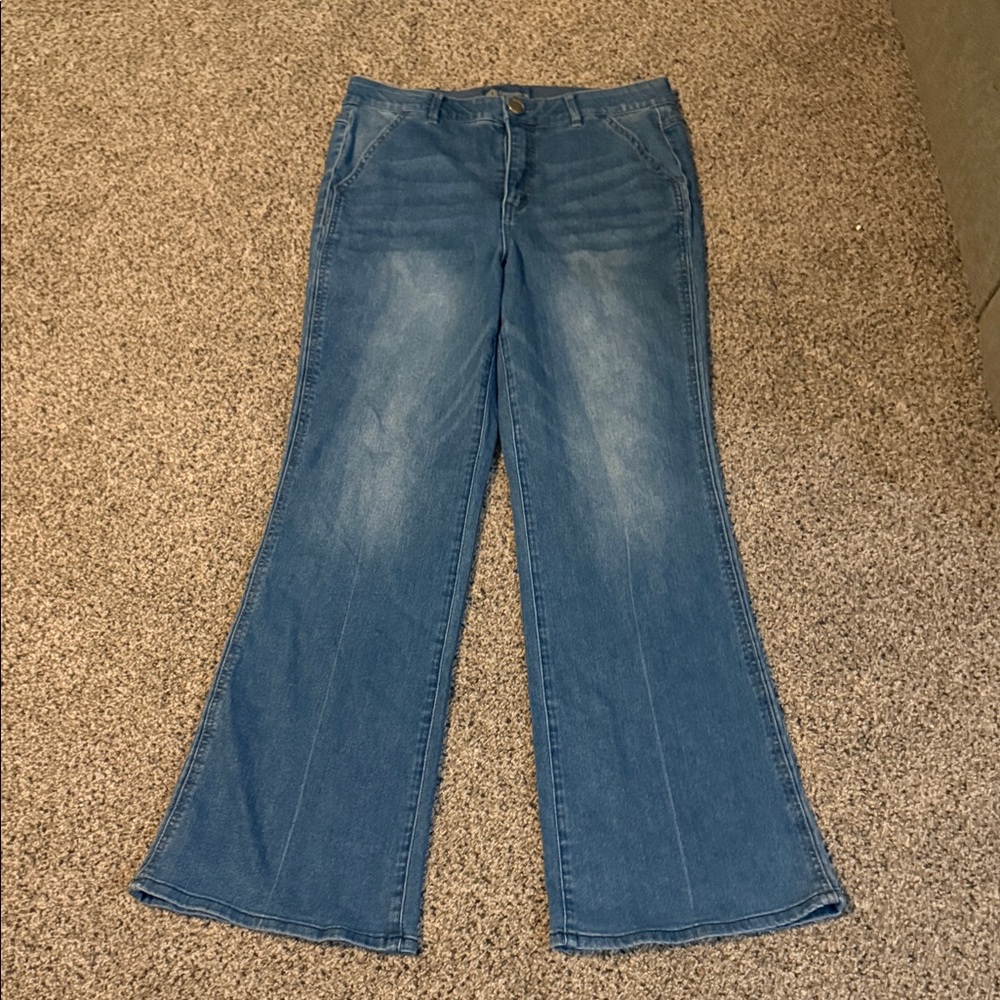Democracy Ab-Solution Double Seam Wise Leg  Flare Jeans - Picture 4 of 6